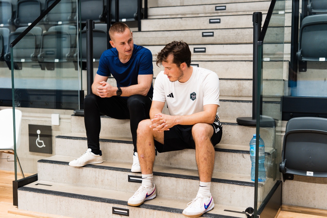 Zdjęcia podczas treningu Szczecińskiej Akademii Futsalu — blog fotograficzny, fotograf Szczecin