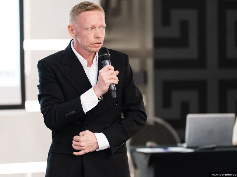 Streaming wielokamerowy na konferencjach — jak to robimy — blog fotograficzny, fotograf Szczecin